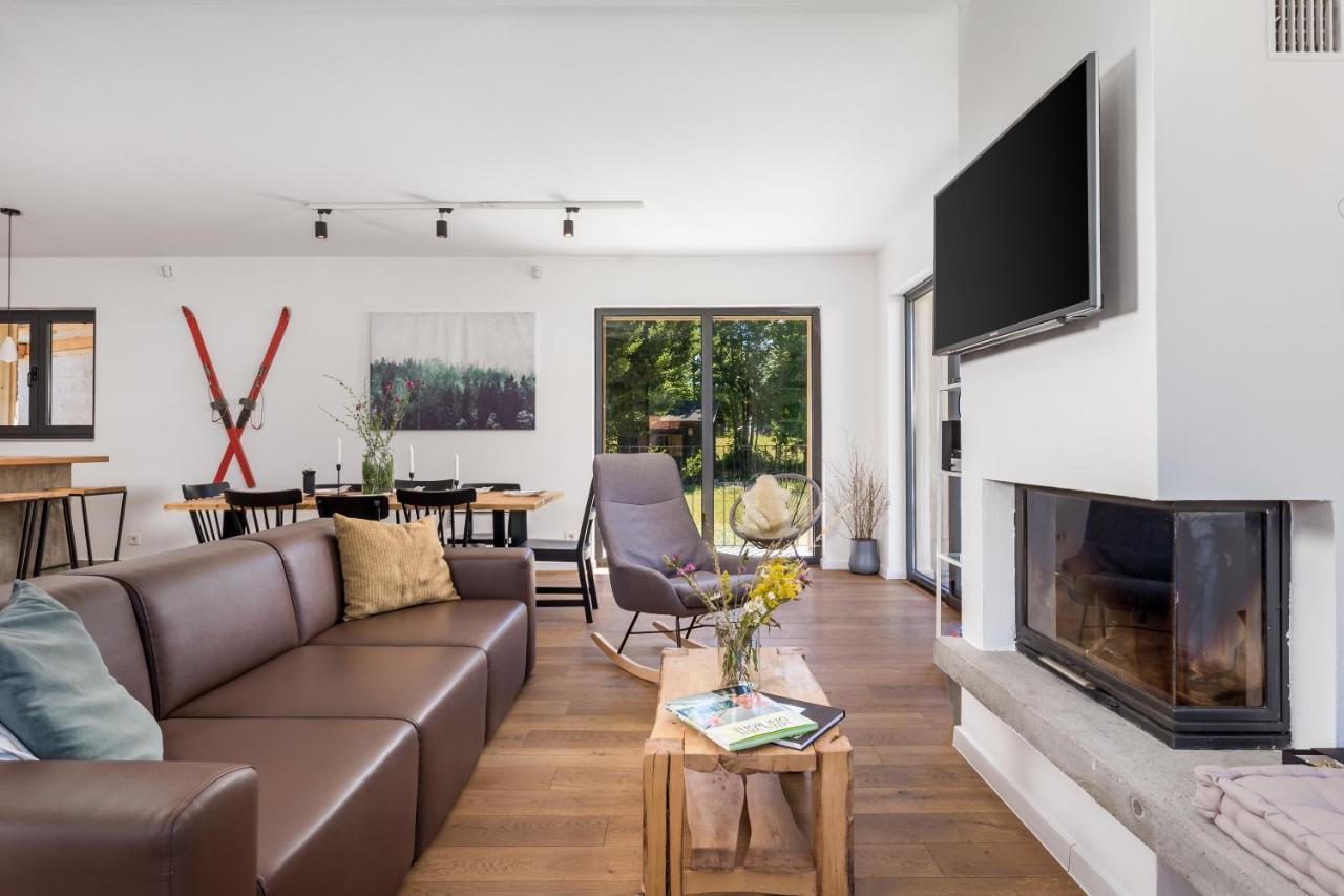Modern Alpine Monsalbius Chalet Baske Ostarije Exterior foto